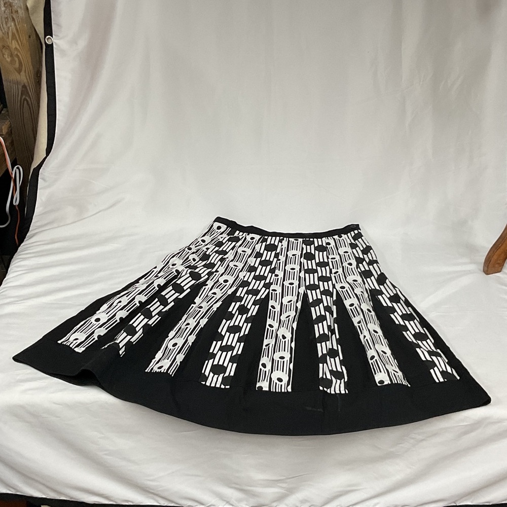 Black and White Dana Taylor Patterned Skirt